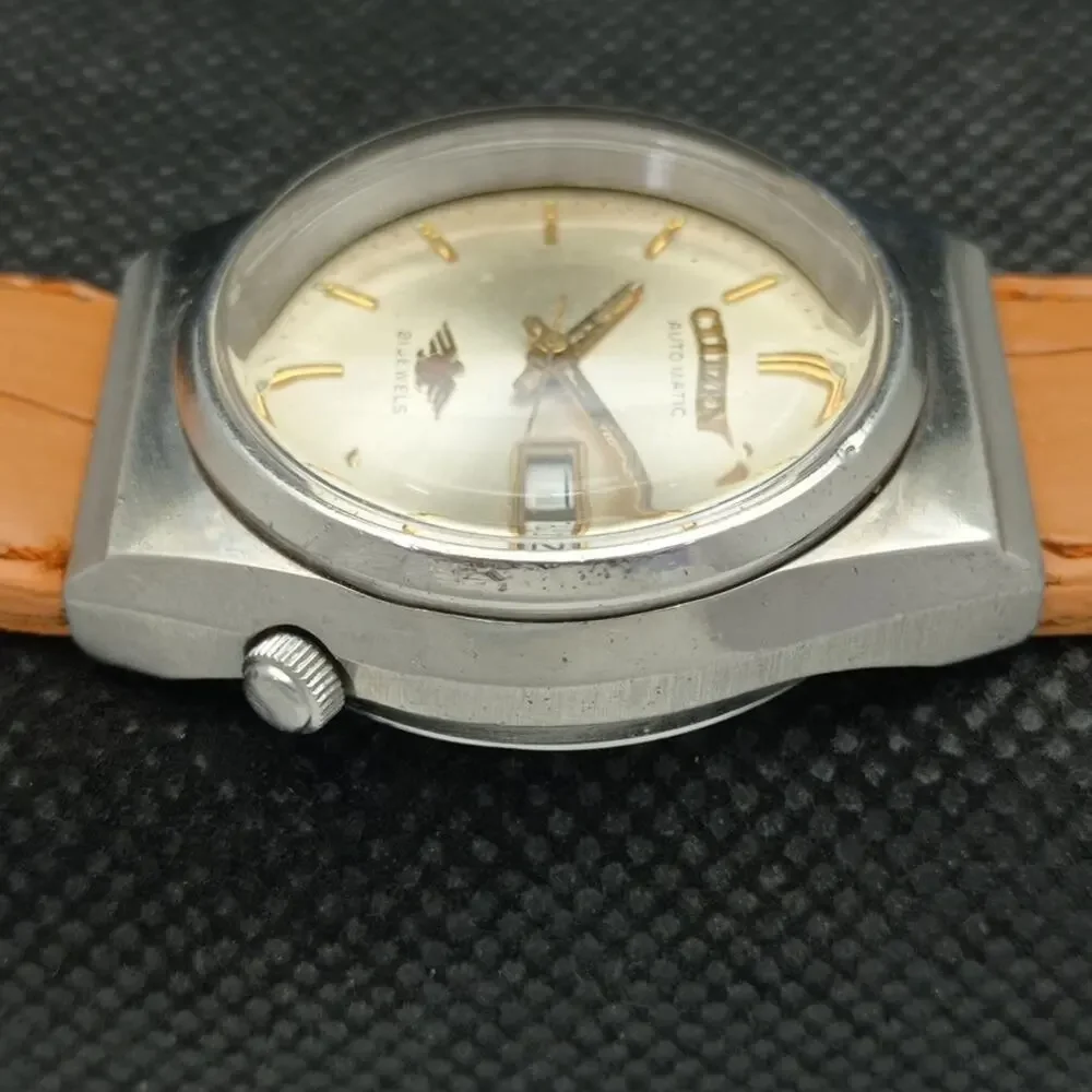 Vintage 1987 Citizen Automatic Mens Silver Watch W/daydate & Gold accents